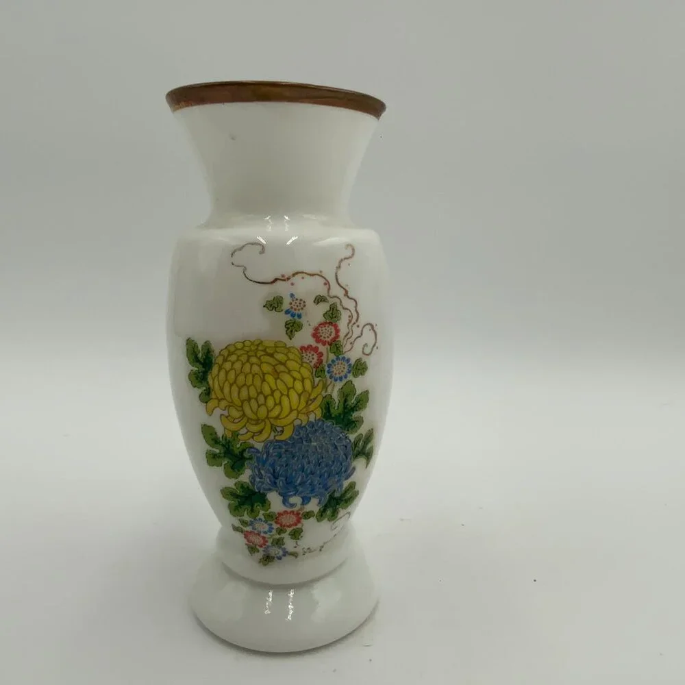 VTG Enesco Milk Glass Blue & Yellow Floral Vase w Gold Trim 7